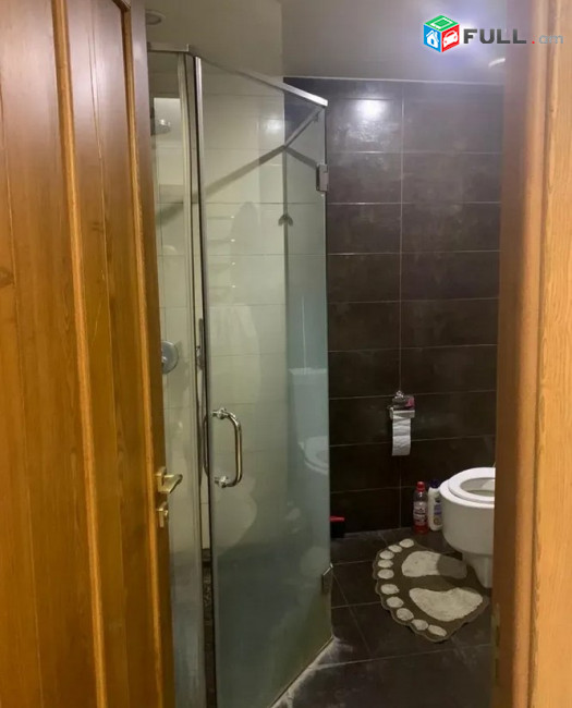 AK10163 Ընդարձակ 4 սենյականոց բնակարան  Կոմիտասի պողոտայում