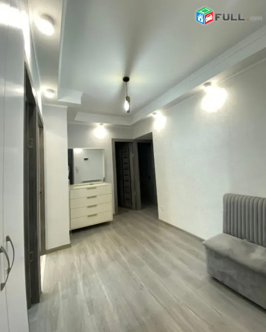 AK10179  Վարձով 3 սենյականոց բնակարան Գրիբոյեդով փողոցում