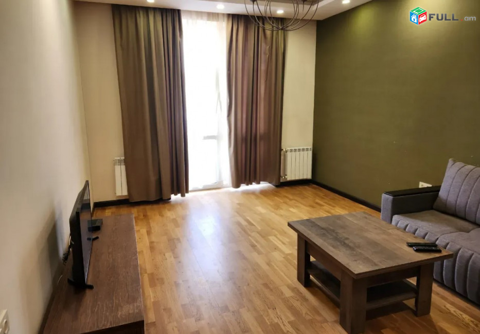 AK10182 Վարձով  3 սենյականոց բնակարան նորակառույց շենքում Նաիրի Զարյան փողոցում 
