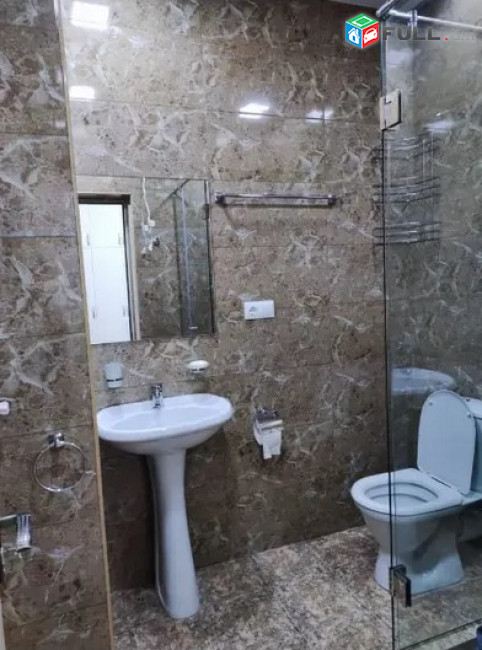 AK10193  Վարձով 3 սենյականոց բնակարան  Նիկողայոս Ադոնցի փողոցում