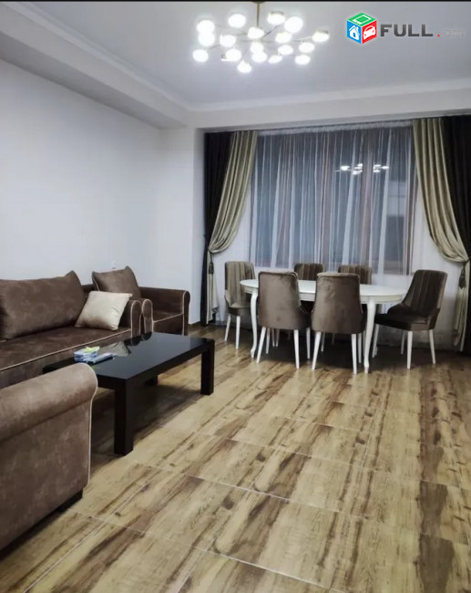 AK10193  Վարձով 3 սենյականոց բնակարան  Նիկողայոս Ադոնցի փողոցում