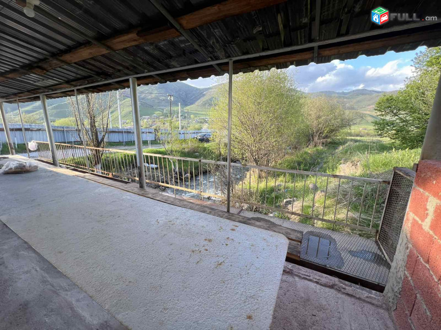 AK10196  Օրավարձով 4 սենյականոց առանձնատուն Հանքավանում