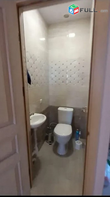 AK10198  Վարձով 3 սենյականոց բնակարան նորակառույց շենքում Չեխովի փողոցում
