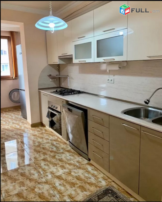 AK10218   Վարձով 3 սենյականոց բնակարան Սիսակյան փողոցում  