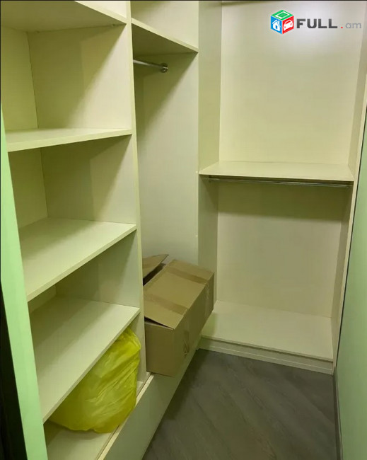 AK10233  Վարձով 2 սենյականոց բնակարան Սասնա Ծռերի փողոցում 