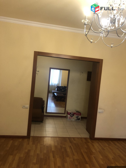 AK10277   Վարձով 2 սենյականոց բնակարան  Վարդանանց փողոցում