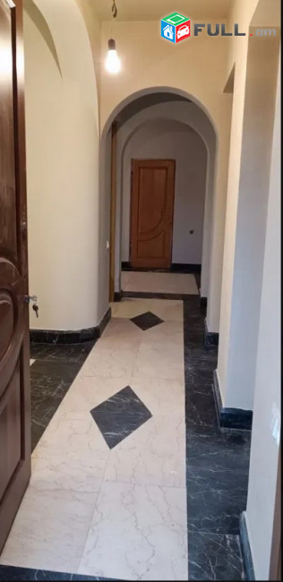 AK10290  Երկու հարկանի քարե տուն Աթոյան փողոցում Էրեբունիում, 300 ք.մ., 2 սանհանգույց, կապիտալ վերանորոգված