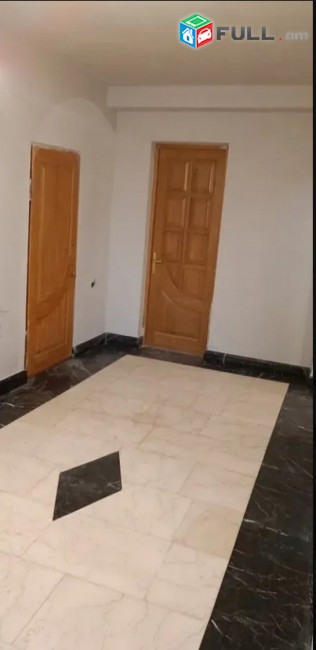 AK10290  Երկու հարկանի քարե տուն Աթոյան փողոցում Էրեբունիում, 300 ք.մ., 2 սանհանգույց, կապիտալ վերանորոգված