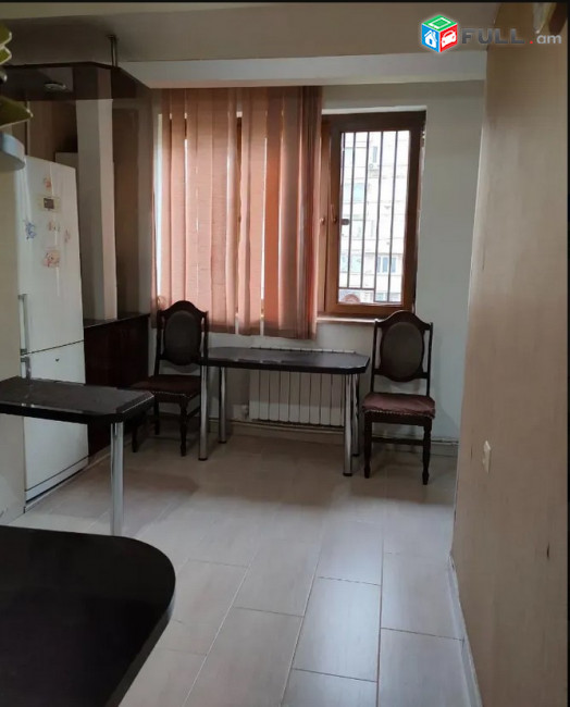 AK10291  Վարձով 3 սենյականոց բնակարան Ֆրունզեի փողոցում