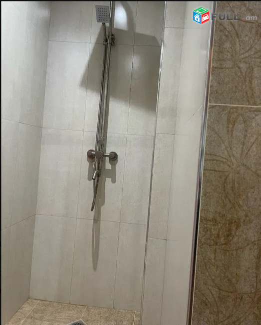 AK10297  Վարձով 3 սենյականոց բնակարան նորակառույց շենքում Վերին Անտառային փողոցում