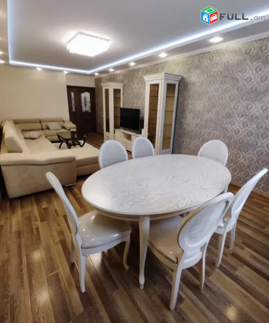 AK10309  Վարձով 3 սենյականոց բնակարան Վահրամ Փափազյան փողոցում