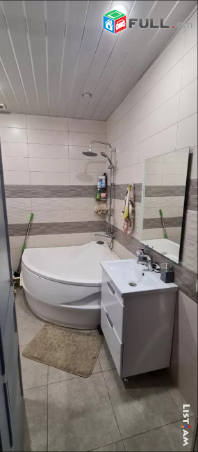 AK10312  Երկու հարկանի քարե տուն Ավանում, 250 ք.մ., 3+ սանհանգույց, դիզայներական ոճով վերանորոգված