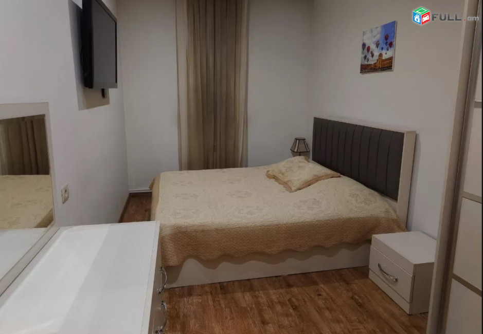 AK10323  Մեկ հարկանի քարե տուն Հրաչյա Աճառյանի փողոցում Ավանում, 270 ք.մ., 2 սանհանգույց