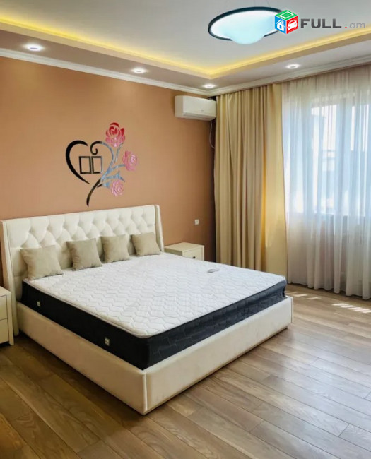 AK10329  Երկու հարկանի քարե տուն Ադանայի փողոցում կենտրոնում, 200 ք.մ., 2 սանհանգույց, եվրովերանորոգված