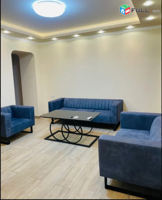 AK10329  Երկու հարկանի քարե տուն Ադանայի փողոցում կենտրոնում, 200 ք.մ., 2 սանհանգույց, եվրովերանորոգված