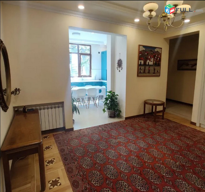 AK10330  Մեկ հարկանի քարե տուն, Պրագայի փողոցում  կենտրոնում, 160 ք.մ., 2 սանհանգույց, կապիտալ վերանորոգված