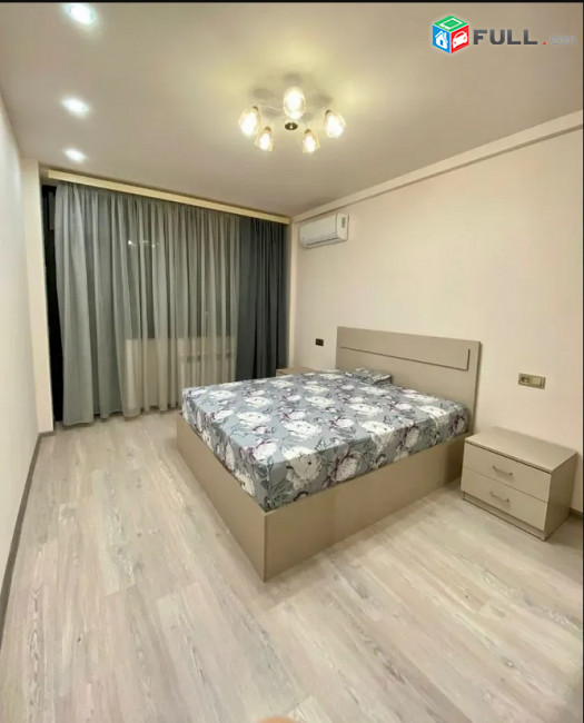 AK10332  Վարձով 3 սենյականոց բնակարան Եզնիկ Կողբացու փողոցում
