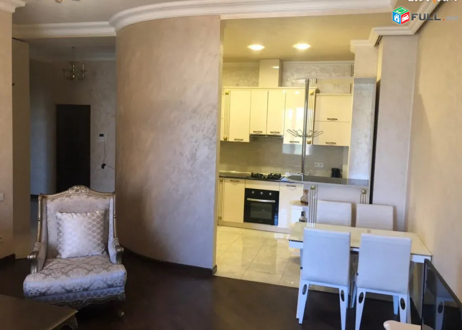 AK10365 Վարձով 3 սենյականոց բնակարան   Քաջազնունի փողոցում