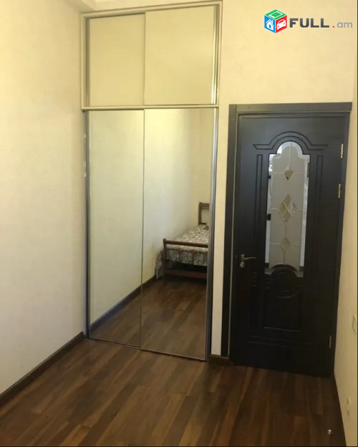 AK10365 Վարձով 3 սենյականոց բնակարան   Քաջազնունի փողոցում