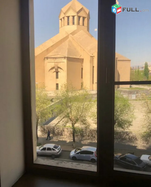 AK10365 Վարձով 3 սենյականոց բնակարան   Քաջազնունի փողոցում