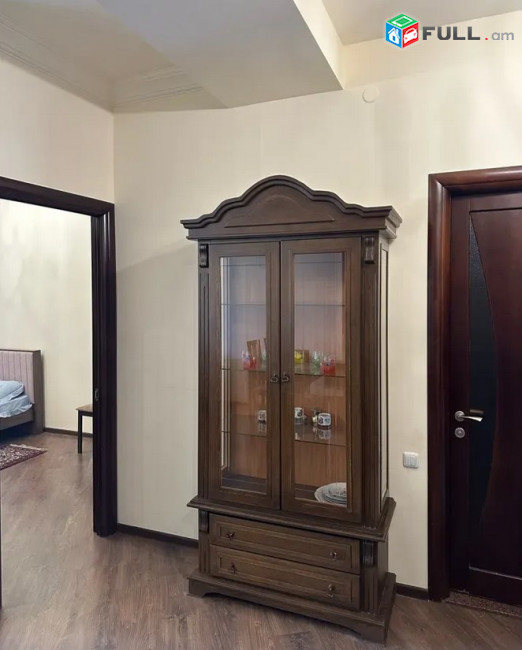AK10383   Վարձով 2 սենյականոց բնակարան  Չարենցի փողոցում