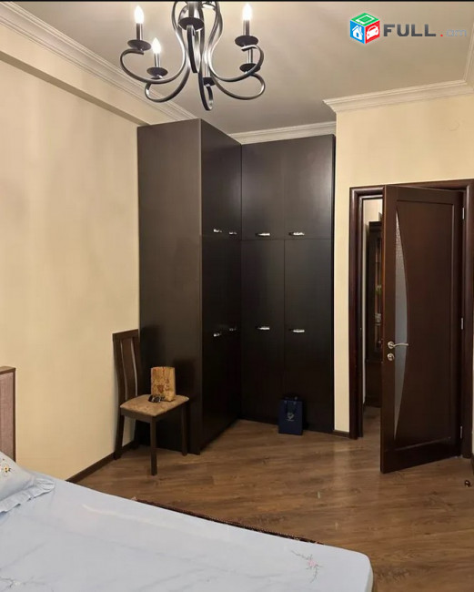AK10383   Վարձով 2 սենյականոց բնակարան  Չարենցի փողոցում