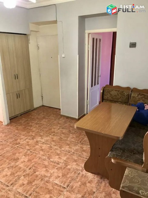 4 սենյականոց բնակարան Թումանյան 11 քարե շենքում,եվրովերանորոգված
