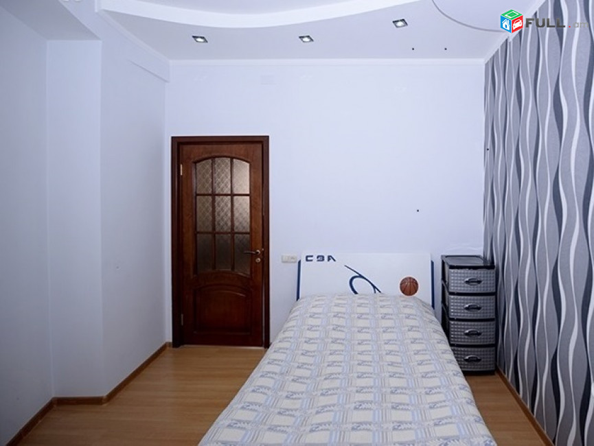 Vardzov bnakaran Komitasum 6106