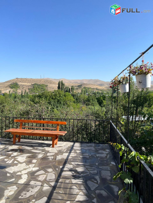 Dinadav rest house