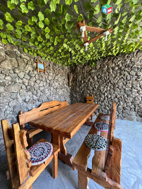 Dinadav rest house