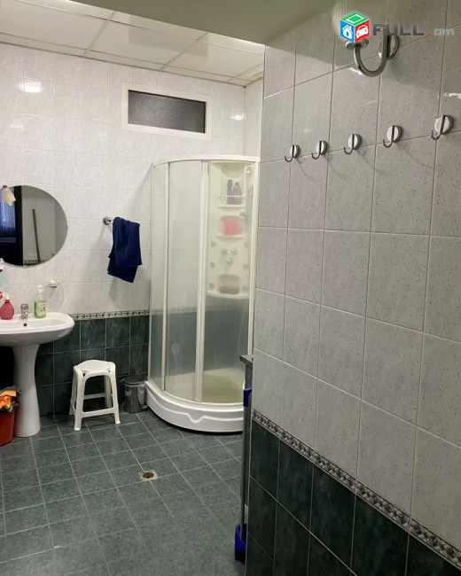 Կոդ MH199  Տերյան փողոց 4 սեն. բնակարան / for rent Teryan st