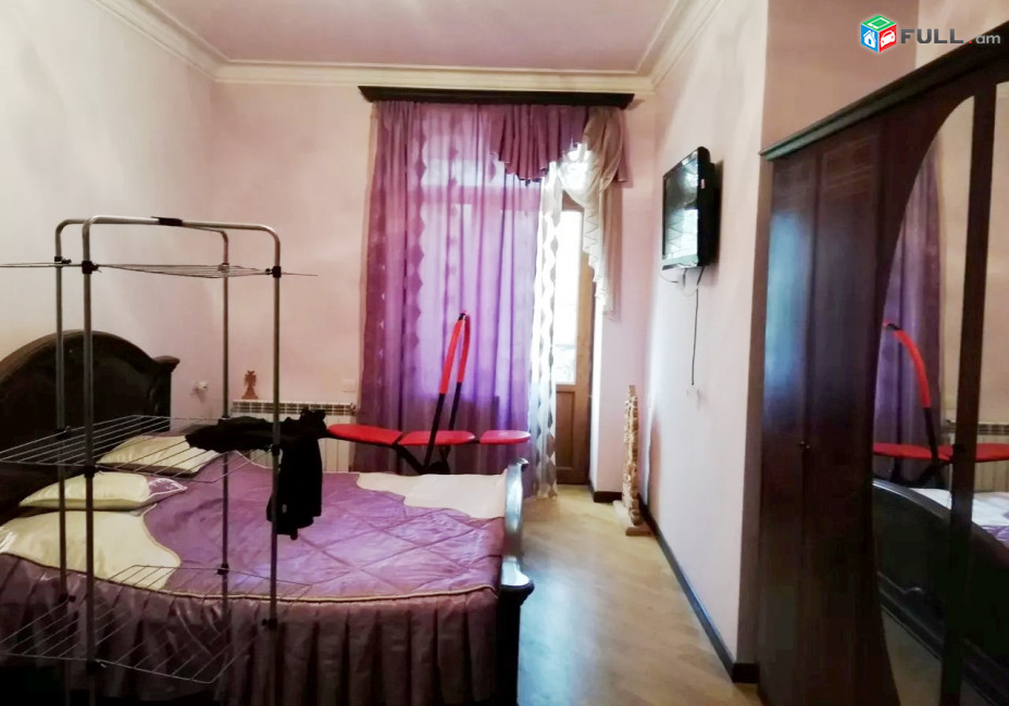 Կոդ MH203  Չարենց փողոց 3 սեն. բնակարան / for rent Charenc st