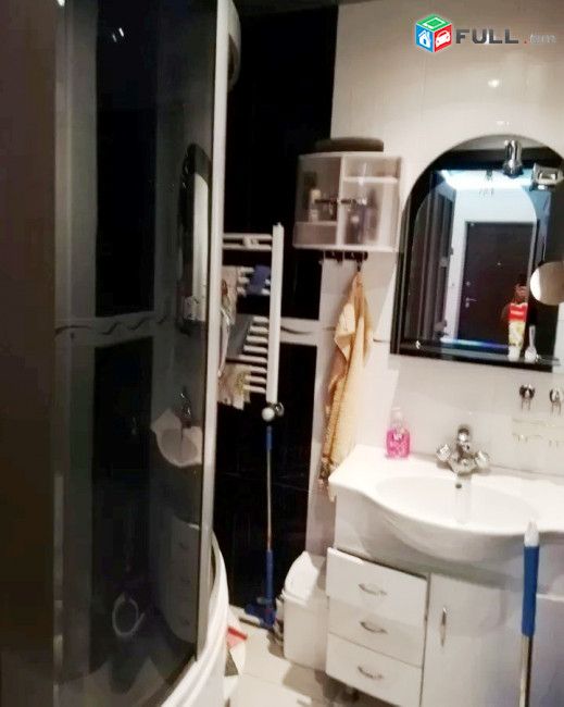 Կոդ MH203  Չարենց փողոց 3 սեն. բնակարան / for rent Charenc st