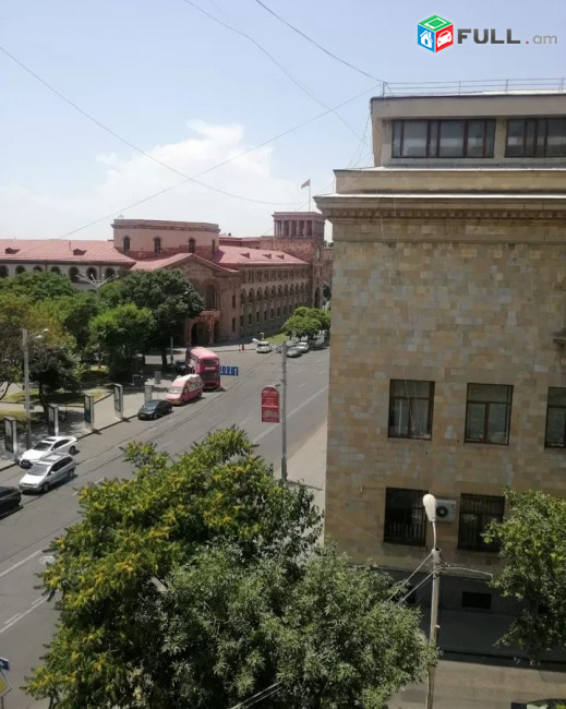 Կոդ MH229  Արամի փողոց 2 սեն. բնակարան Հրապարակի հարևանությամբ