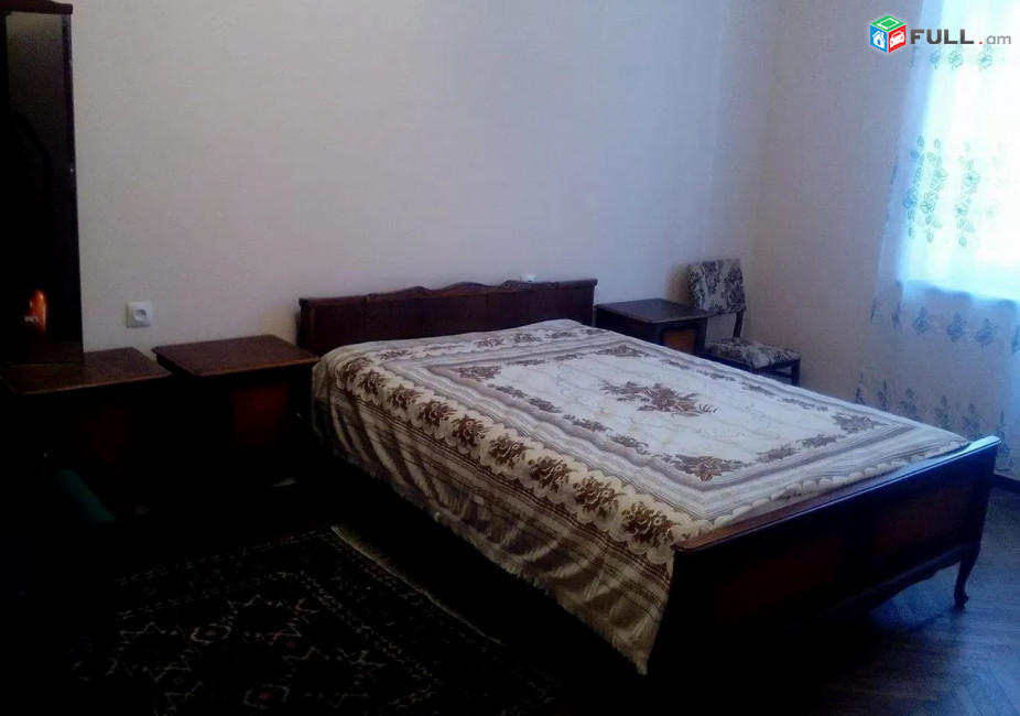 Կոդ MH233  Պարոնյան փողոց 3 սեն. բնակարան / for rent Paronyan st
