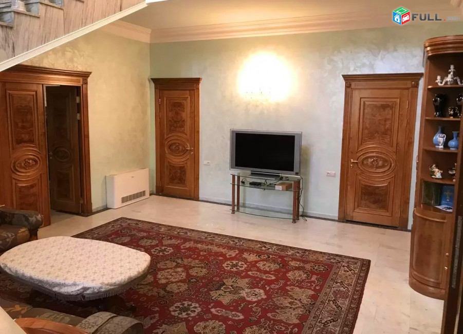 Կոդ 2548  Նորքի 9-րդ փողոց 8+ սեն. սեփ. տուն 3500 ք.մ.