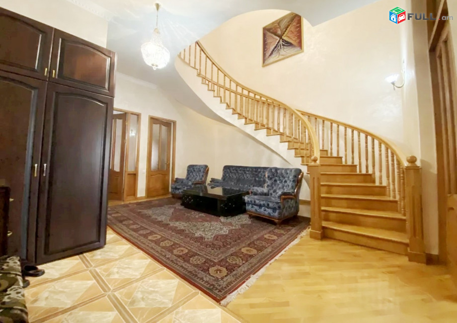 Կոդ MH332 Նալբանդյան փողոց 5 սեն. բնակարան / for rent Nalbandyan st