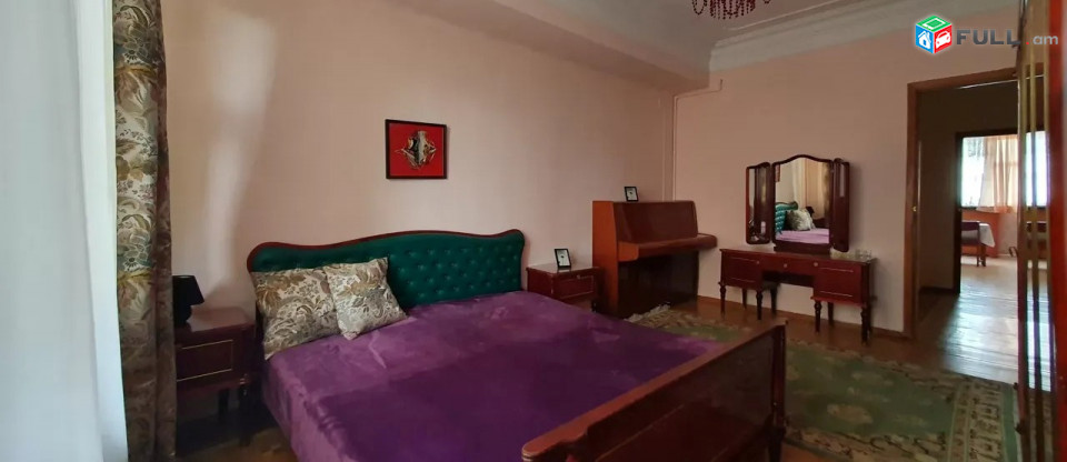 Կոդ MH369  Խորենացի փողոց 3 սեն. բնակարան 