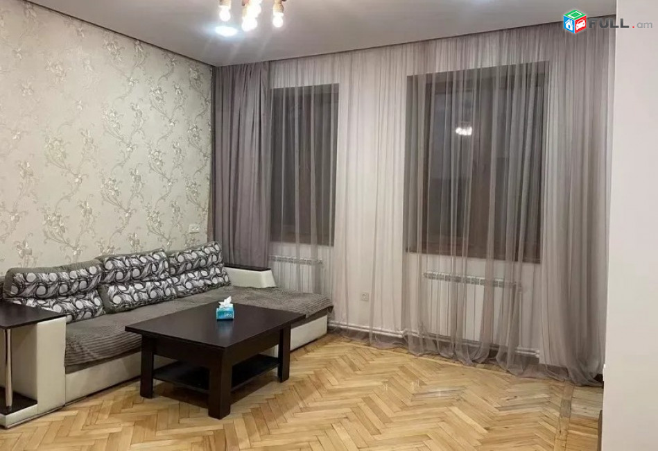 Կոդ MH370  Նալբանդյան փողոց 5 սեն. բնակարան / for rent Nalbandyan st.