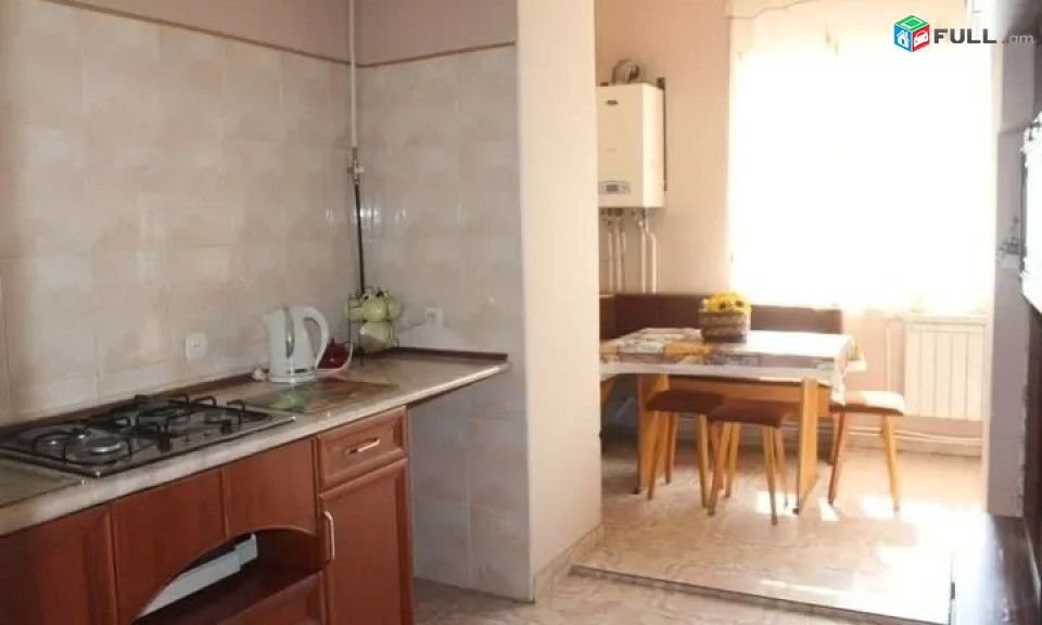 Կոդ MH405  Թամանյան փողոց 3 սեն. բնակարան Կասկադի հարևանությամբ 