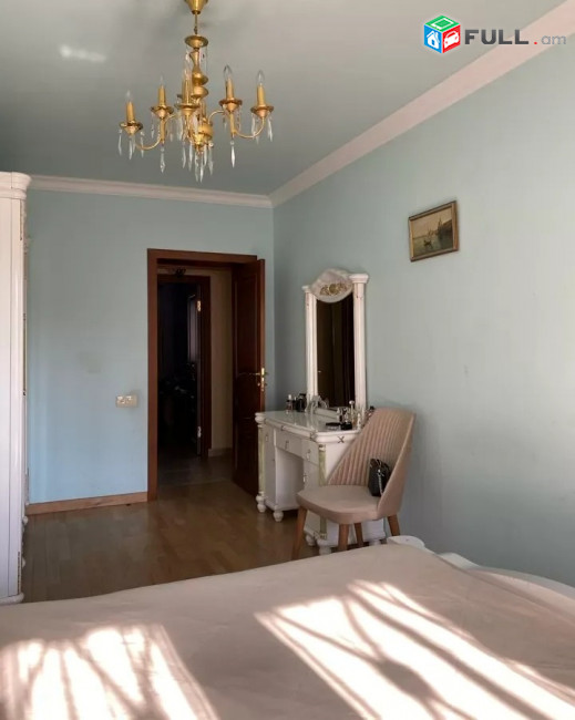 Կոդ MH418  Գուլակյան փողոց 3 սեն. բնակարան Արաբկիր 