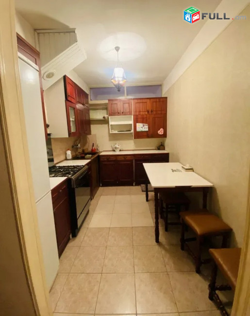 Կոդ MH538  Մաշտոցի պողոտա 3 սեն. բնակարան / for rent Mashtoc st.