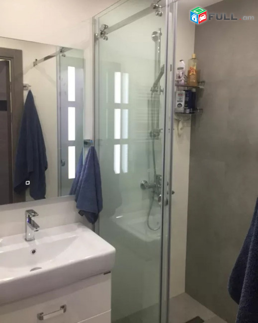 Կոդ MH540  Աբովյան փողոց 3 սեն. բնակարան / for rent Abovyan st