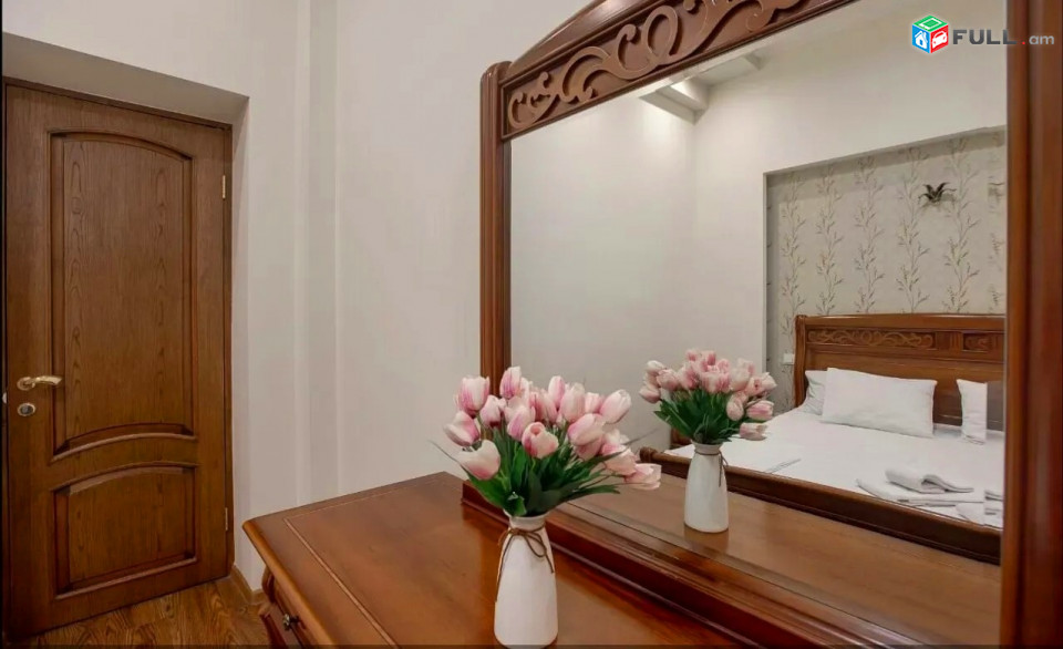 Կոդ 25303  Արամի փողոց նորակառույց 3 սեն. բնակարան / for rent Arami st.