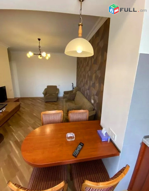 Կոդ 25305  Վարդանանց փողոց 2 սեն. բնակարան 