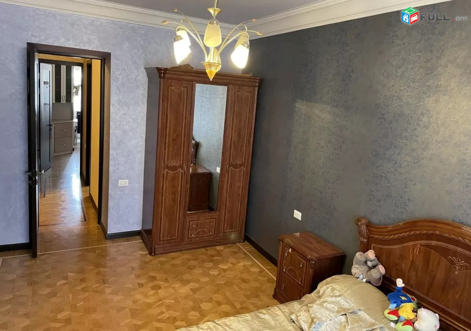 Կոդ LK43  Ալեք Մանուկյան Սայաթ Նովա խաչմերուկ 3 սեն. բնակարան 