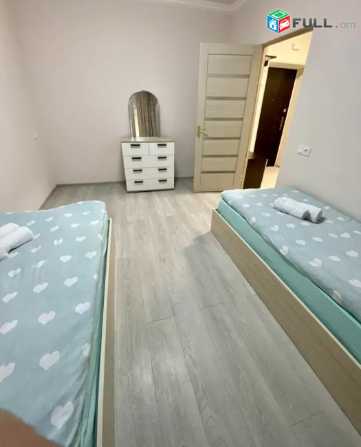 Կոդ 6800333  Վրացական փողոց 3 սեն. բնակարան / for rent Vracakan st.
