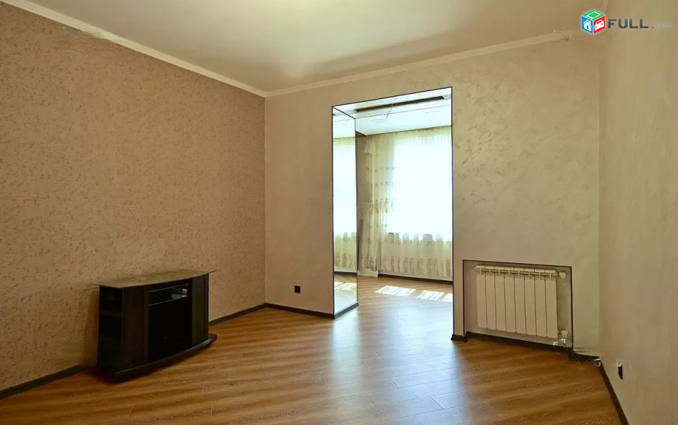 Կոդ 6800306  Սայաթ Նովա պողոտա 3 սեն. բնակարան / for rent Sayat Nova st.
