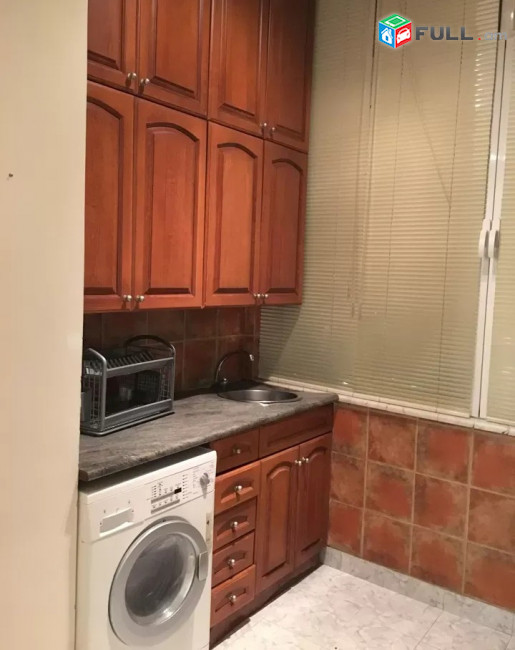 Կոդ 6800272  Թումանյան փողոց 3 սեն. բնակարան / for rent Tumanyan st