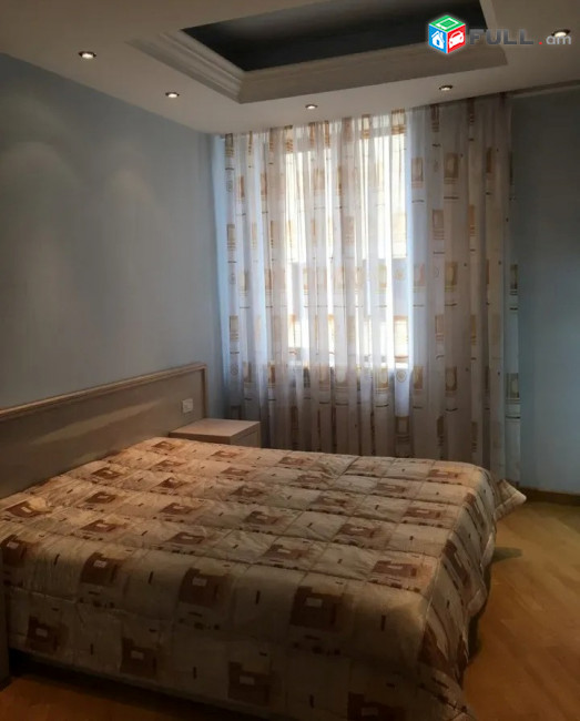 Կոդ 6800248  Մաշտոցի պողոտա 3 սեն. բնակարան նորակառույց Օպերայի հարևանությամբ / for rent Mashtoc st near Opera